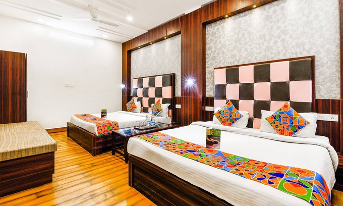 Charbagh Hotel | Budget-Friendly Stay at Fabhotel Metro View with Breakfast