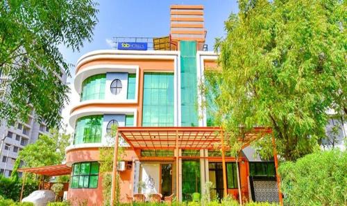 Gandhinagar Hotel | Convenient Stay at FabHotel Siddharth Corporate