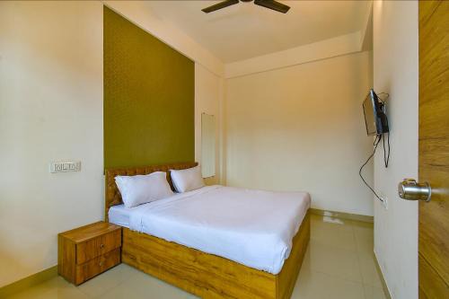 Pimpri - Chinchwad Hotel | Budget-Friendly Stay at FabHotel Tiru Residency