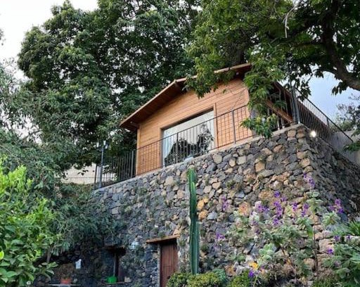 Montijos Apartment | Inviting Cabaña near El Teide - Guest Rated 9.3/10