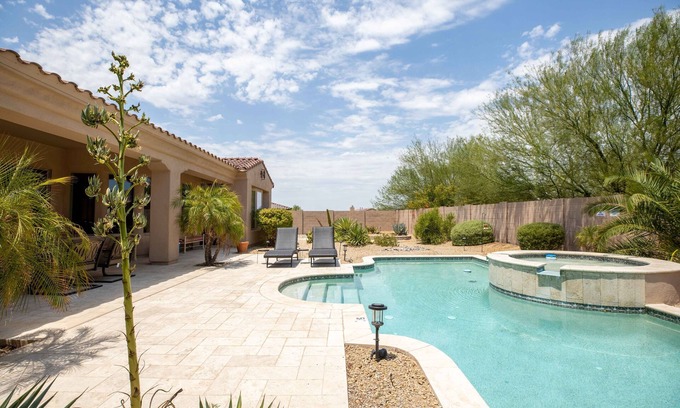 Estrella Mountain Ranch House | Exclusive Getaway: Custom Home with Pool on Golf Course