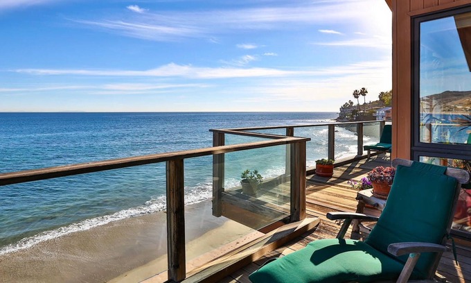 Central Malibu House | Exceptional Malibu Beach House with Oceanfront Views