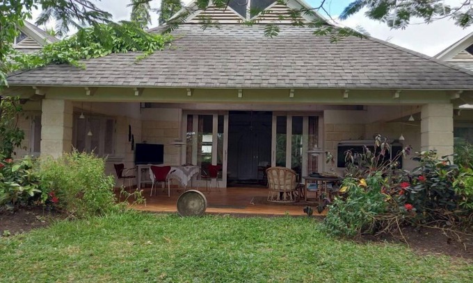 Gibbs Bay Villa | Inviting Retreat: Your Perfect Home Away from Home