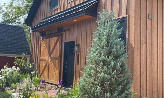 Holderness House | Enchanting Home & Dock in Holderness Village with Spa Access