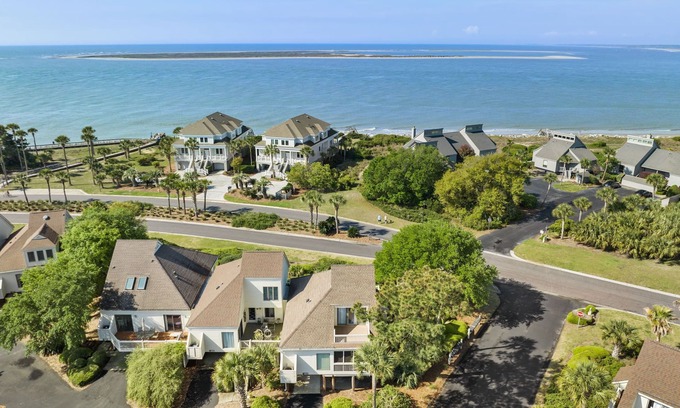 Spinnaker Beachhouses House | Unforgettable Ocean View 3BR Spinnaker Steps to Beach