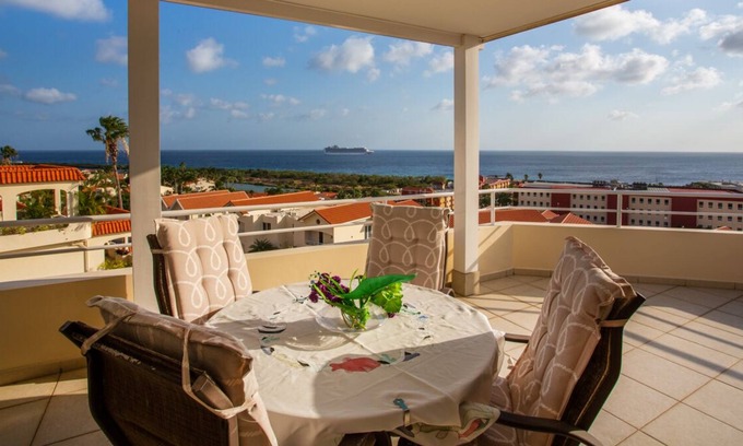 Piscadera Apartment | Fabulous ocean view penthouse at the Royal Palm Resort