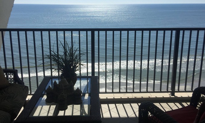 Myrtle Beach Condo | Oceanfront Escape: Brigadune with Pool & Ocean Views!