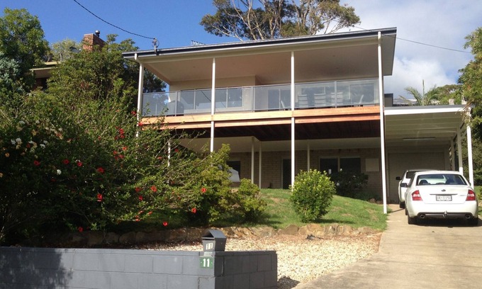 Malua Bay House | Scenic Oceanfront Hotel with Guest Rated 9.8 and Spa