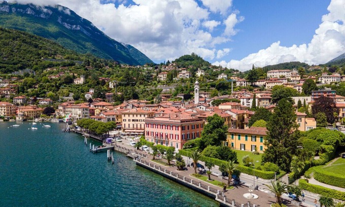Menaggio Apartment | FABULOUSLY LOCATED WITH VIEWS OF LAKE COMO WITH A HEATED POOL