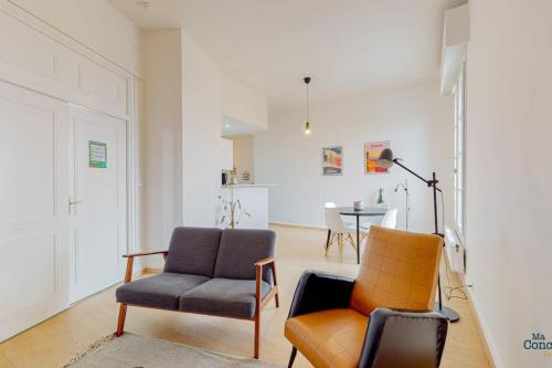 Fer a Cheval Apartment | Family-Friendly Fac 6 with Garonne Views and Tram Access