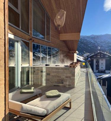 Zermatt Apartment | Experience Face d'Or: Oceanfront Oasis with Spa & Hot Tub