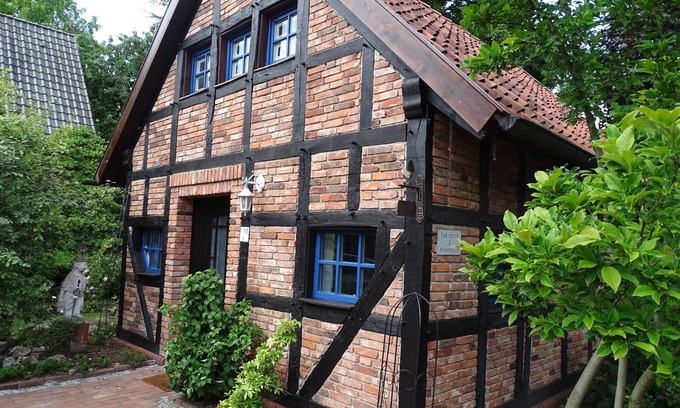 Huede House | Eco-Friendly Retreat Near Dümmer Lake with Perfect Reviews