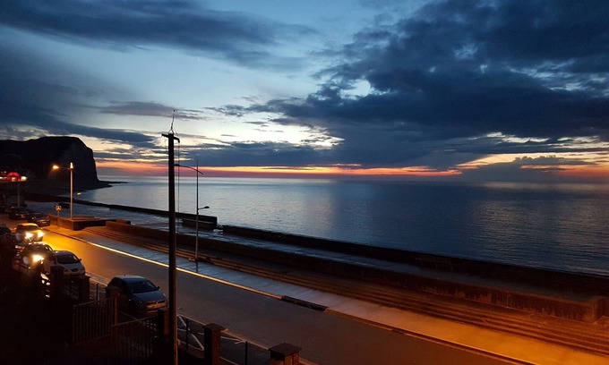 Veulettes-sur-Mer Apartment | Ocean View Apartment in Veulettes Sur Mer with Pet Access