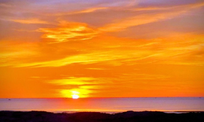 Cassino House | Ocean View Retreat: Pet-Friendly Getaway Facing the Sea