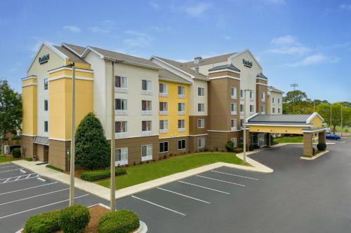 Shalimar Hotel | Relaxing Retreat at Fairfield by Marriott Fort Walton Beach