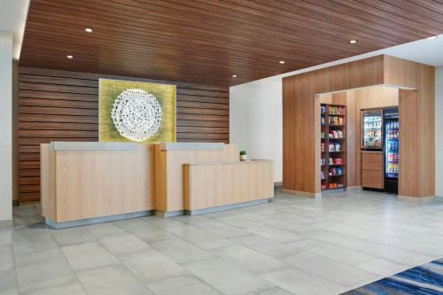 York Regional Municipality Hotel | Family-Friendly Newmarket Hotel and Suites for Memorable Stays