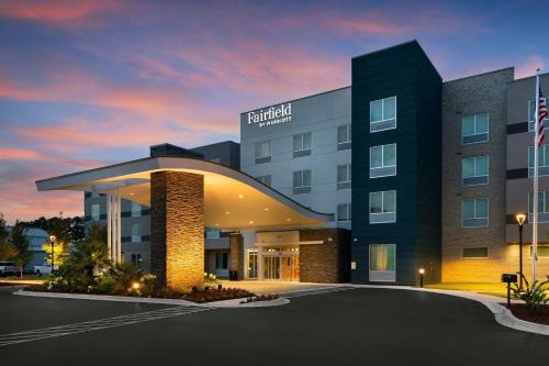 Conway Hotel | Family-Friendly Fairfield Inn & Suites in Coastal Carolina