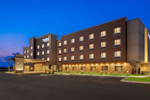 Baraboo Hotel | Top-Rated Fairfield Inn & Suites Baraboo with Pool Access