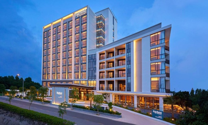 Thuan An Hotel | Relax at Fairfield by Marriott South Binh Duong - 4 Star Stay