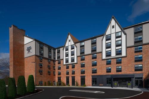 Framingham Hotel | Discover Fairfield by Marriott Inn & Suites Framingham Today!
