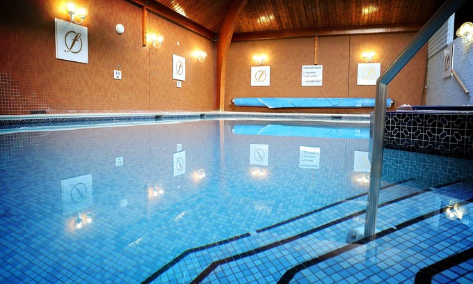 Ayr Hotel | Elegant Fairfield House - Ayr: Rated 9/10 with Spa & Pool