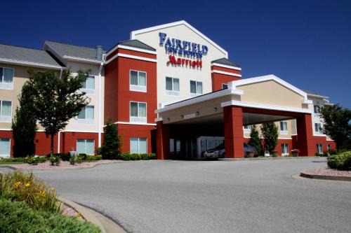 Marion Hotel | Comfortable Fairfield Inn & Suites Marion: Pet-Friendly Stays