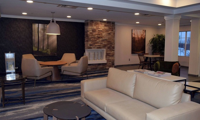 Austintown Hotel | Discover Fairfield Inn and Suites: Top-Reviewed Comfort