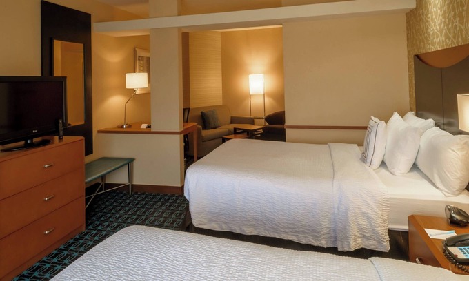 Kennett Square Hotel | Discover Fairfield Inn by Marriott Kennett Square with Pool