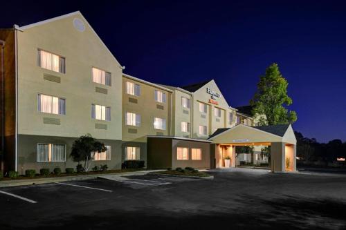 Dothan Hotel | Stay at Fairfield Inn by Marriott Dothan with Ocean Views