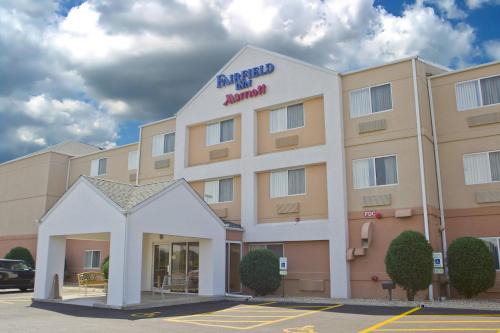 Forsyth Hotel | Comfort Meets Convenience at Fairfield Inn by Marriott Forsyth