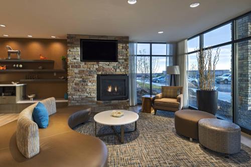 Stetson Hills Hotel | Inviting Fairfield Inn & Suites: Top Amenities in Colorado Springs