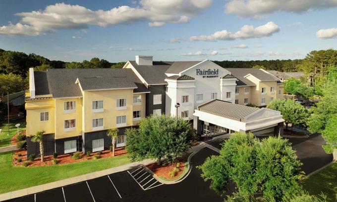 North Charleston Hotel | Top-Rated Fairfield Inn & Suites in Charleston North