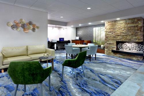 Rio Hotel | Comfortable Stay at Fairfield Inn & Suites Charlottesville North