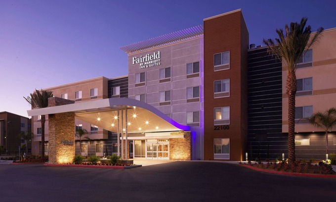 Moreno Valley Hotel | Modern Comfort at Fairfield Inn & Suites Moreno Valley
