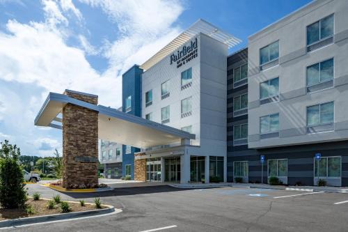 Port Wentworth Hotel | Pet-Friendly Retreat at Fairfield Inn & Suites Savannah
