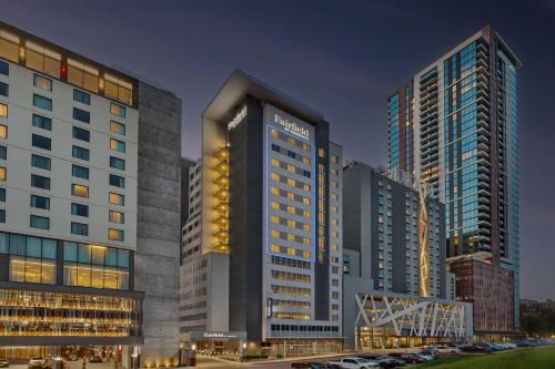 Rainey Street Historic District Hotel | Top-Rated Fairfield Inn & Suites Austin Downtown for Families