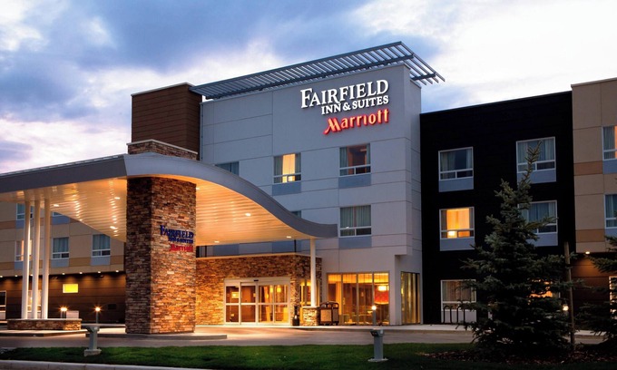 South Lethbridge Hotel | Top-Rated Fairfield Inn & Suites in Lethbridge Awaits You
