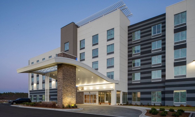 Huntsville Hotel | Discover Comfort at Fairfield Inn & Suites Huntsville Gateway