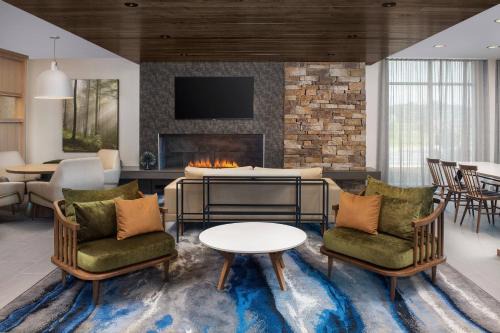 Lenoir City Hotel | Discover Fairfield Inn & Suites in Knoxville Lenoir City