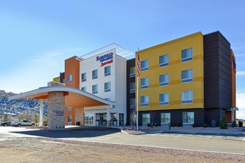 Gallup Hotel | Pet-Friendly Fairfield Inn & Suites in Gallup - Rated 8.5/10