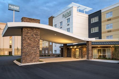 Hickory Hotel | Relax at Fairfield Inn & Suites by Marriott Hickory