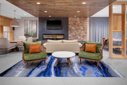 Salem Hotel | Pet-Friendly Fairfield Inn & Suites in Roanoke Salem