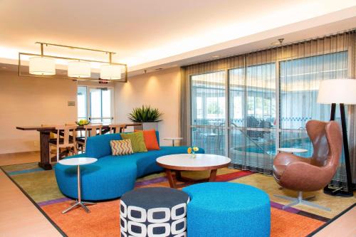 Bloomington Hotel | Pet-Friendly Comfort at Fairfield Inn & Suites Bloomington