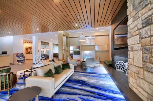 Cedar Hill Hotel | Family-Friendly Fairfield Inn & Suites in Cedar Hill, TX