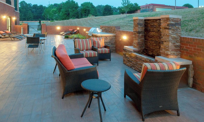East Forest Hotel | Discover Comfort at Fairfield Inn & Suites Charlotte Matthews