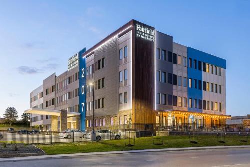 Downtown Des Moines Hotel | Discover Comfort at Fairfield Inn & Suites Des Moines Downtown