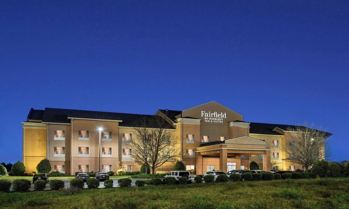 Fultondale Hotel | Top-Rated Fairfield Inn & Suites Birmingham with Pool & Spa
