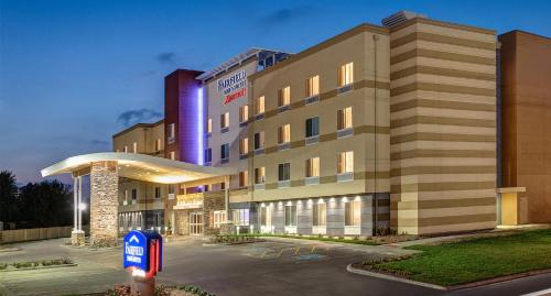 Franklin Hotel | Discover Comfort at Fairfield Inn & Suites Franklin
