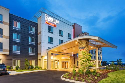 Johnson City Hotel | Family-Friendly Fairfield Inn & Suites with Pool Access