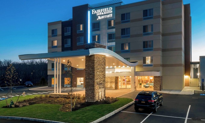 Marlborough Hotel | Guest Favorite: Fairfield Inn & Suites Boston Marlborough